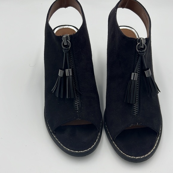 Madeline Black Suede Heels Zipper Tassel Sandals Ankle Booty Size 6 - Picture 2 of 13